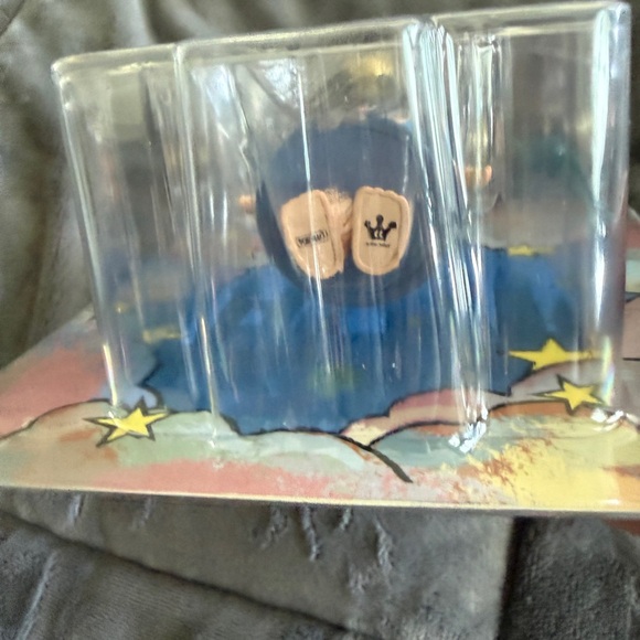Molly 20th Anniversary Figure - Blue and Gold Hangcard. Authentic. - Picture 5 of 5